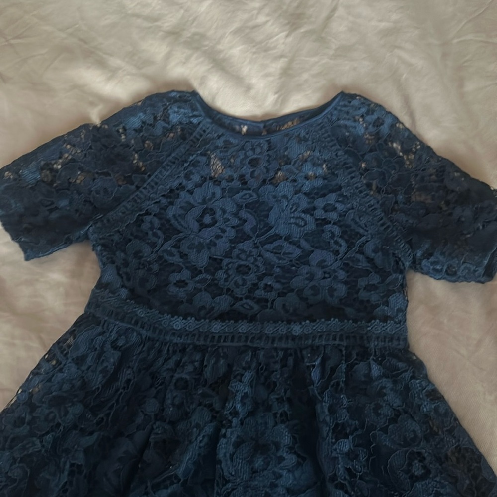 Navy lace dress with lining